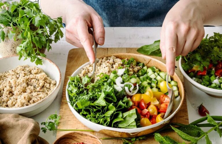 Receitas veganas com ingredientes da estação